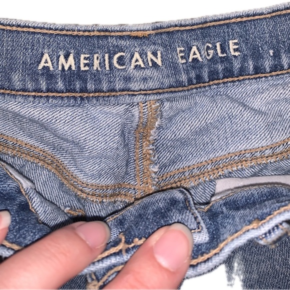 American Eagle Outfitters 90s Boyfriend Denim Shorts Blue Distressed Jean 8 Mom - Picture 4 of 14